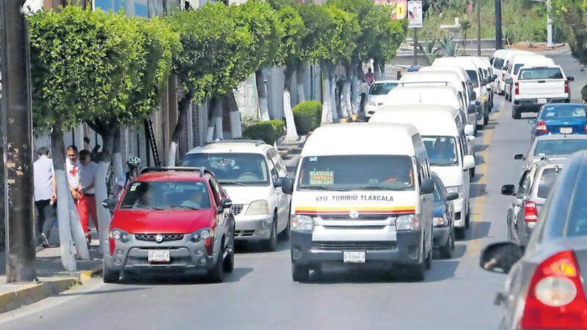 Combi, transporte público, carros, tráfico